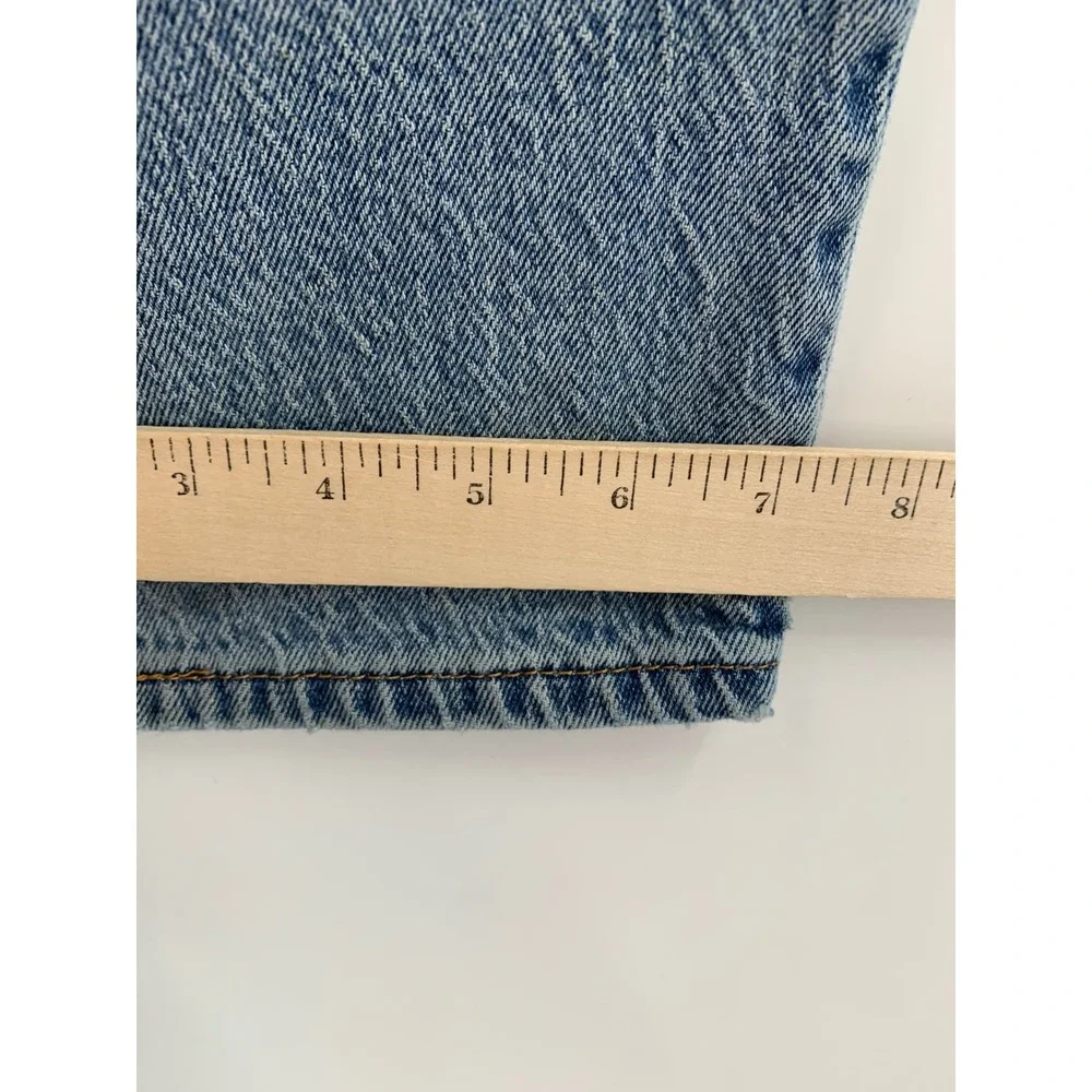 Levis levis 541